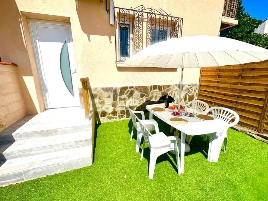 פרפיניין Nid Catalan Climatise Jardin Centre-Ville Plage מראה חיצוני תמונה